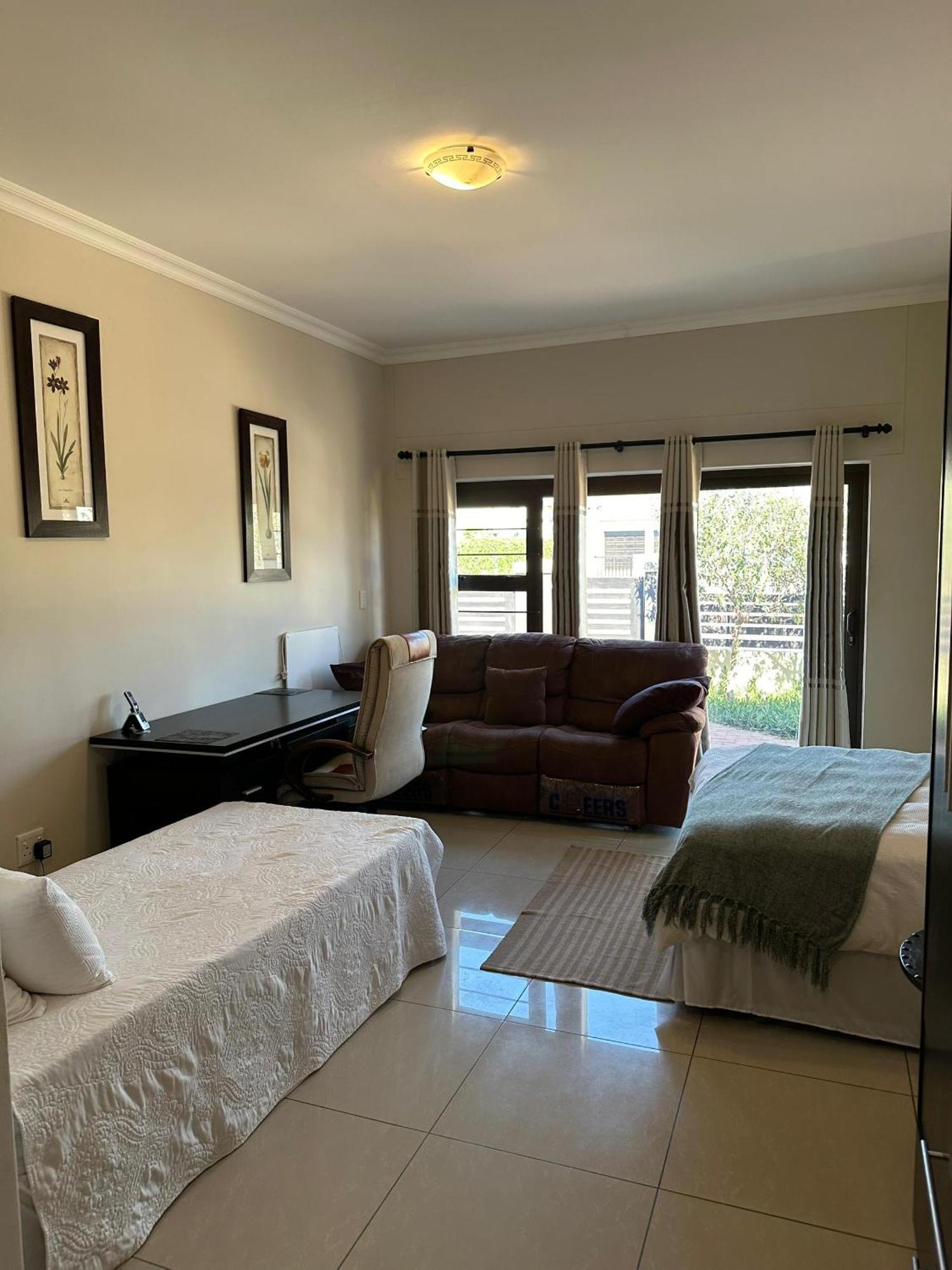 Cora'S Boutique Bed & Breakfast Swakopmund Bagian luar foto