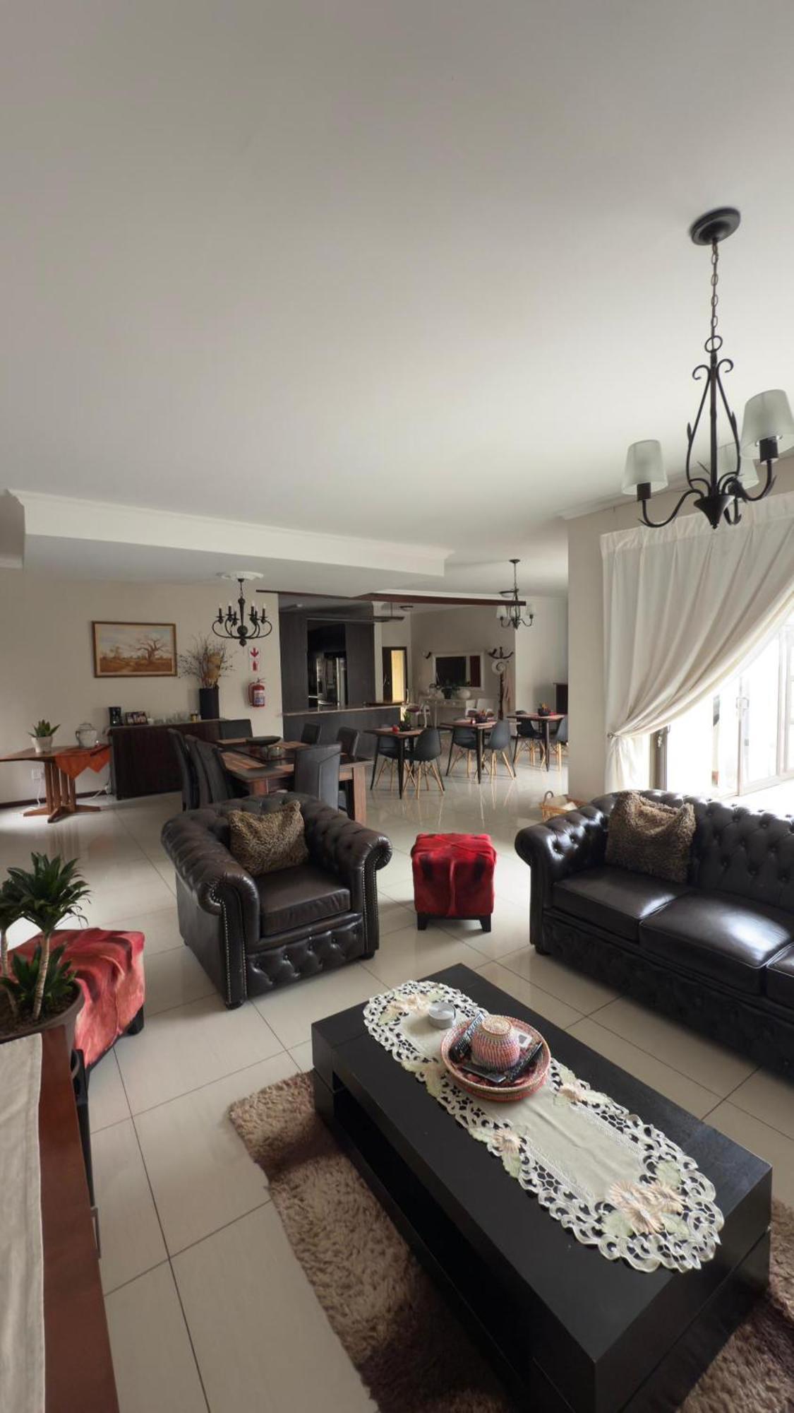 Cora'S Boutique Bed & Breakfast Swakopmund Bagian luar foto