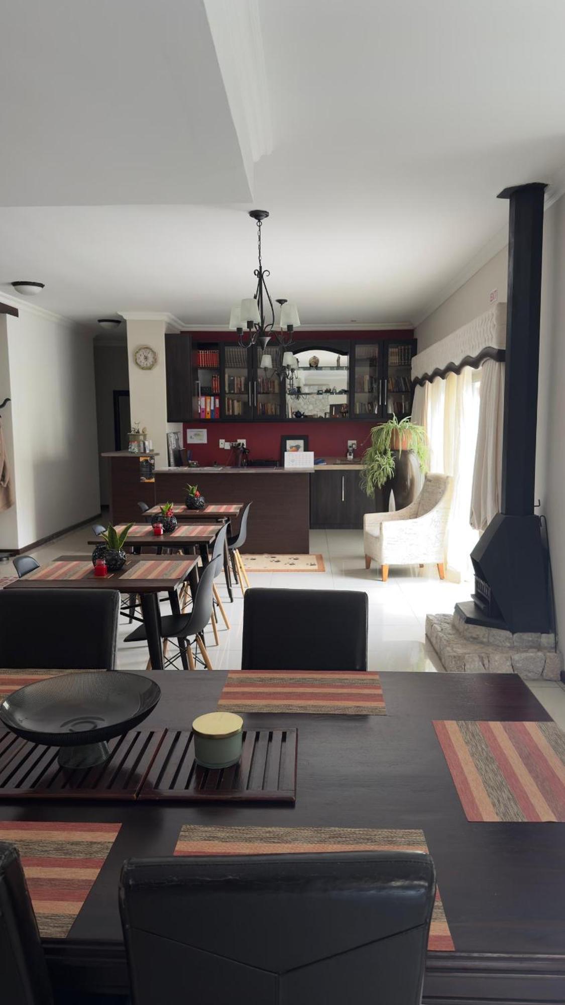Cora'S Boutique Bed & Breakfast Swakopmund Bagian luar foto